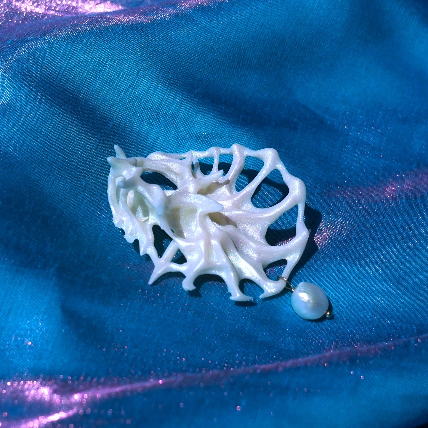 Catilina Conch Brooch