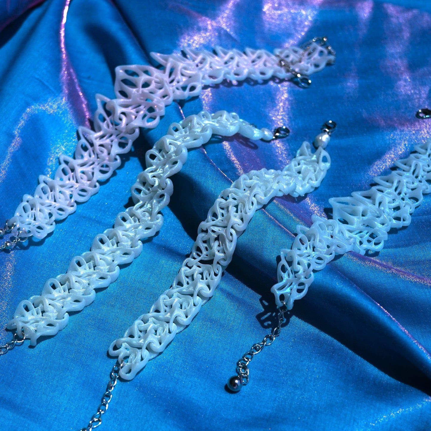 Entwine Choker
