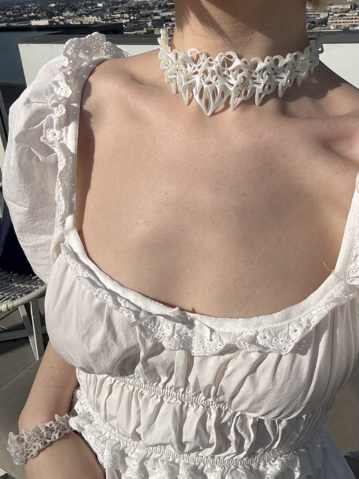 Entwine Choker